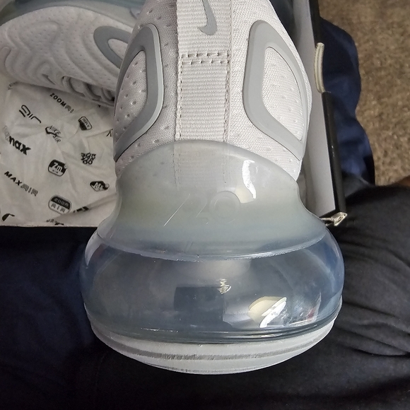 Airmax 720 qhite platinum - Picture 2 of 4